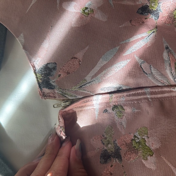 Women dress - Picture 6 of 6